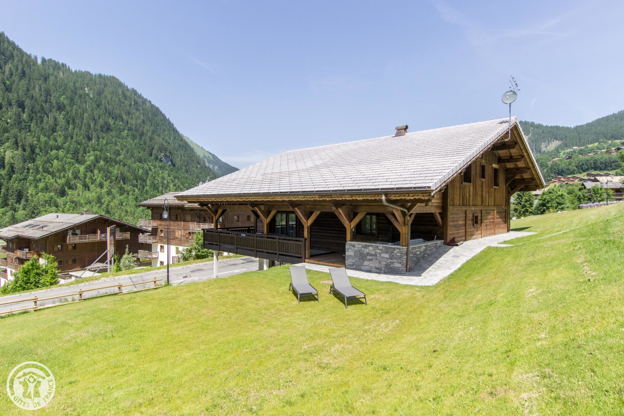 Chalet Chante Merle Home